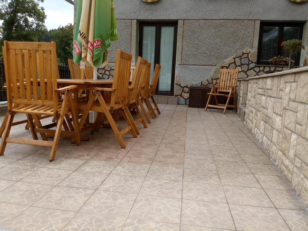 Penzion Apartmány Bečov Bečov nad Teplou Esterno foto