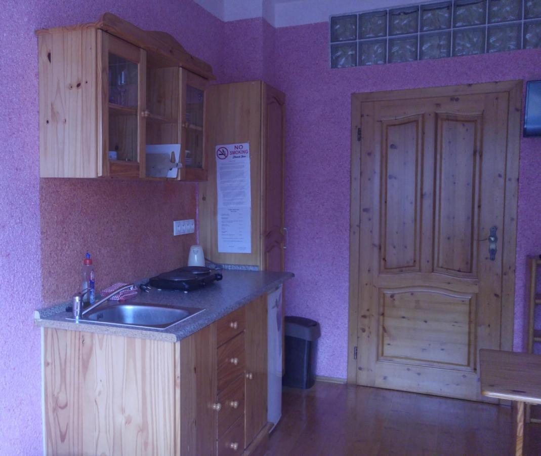 Penzion Apartmány Bečov Bečov nad Teplou Esterno foto