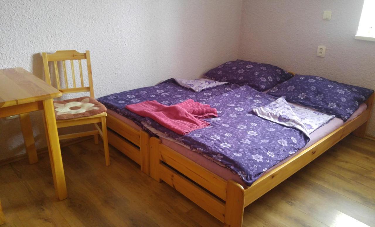 Penzion Apartmány Bečov Bečov nad Teplou Esterno foto