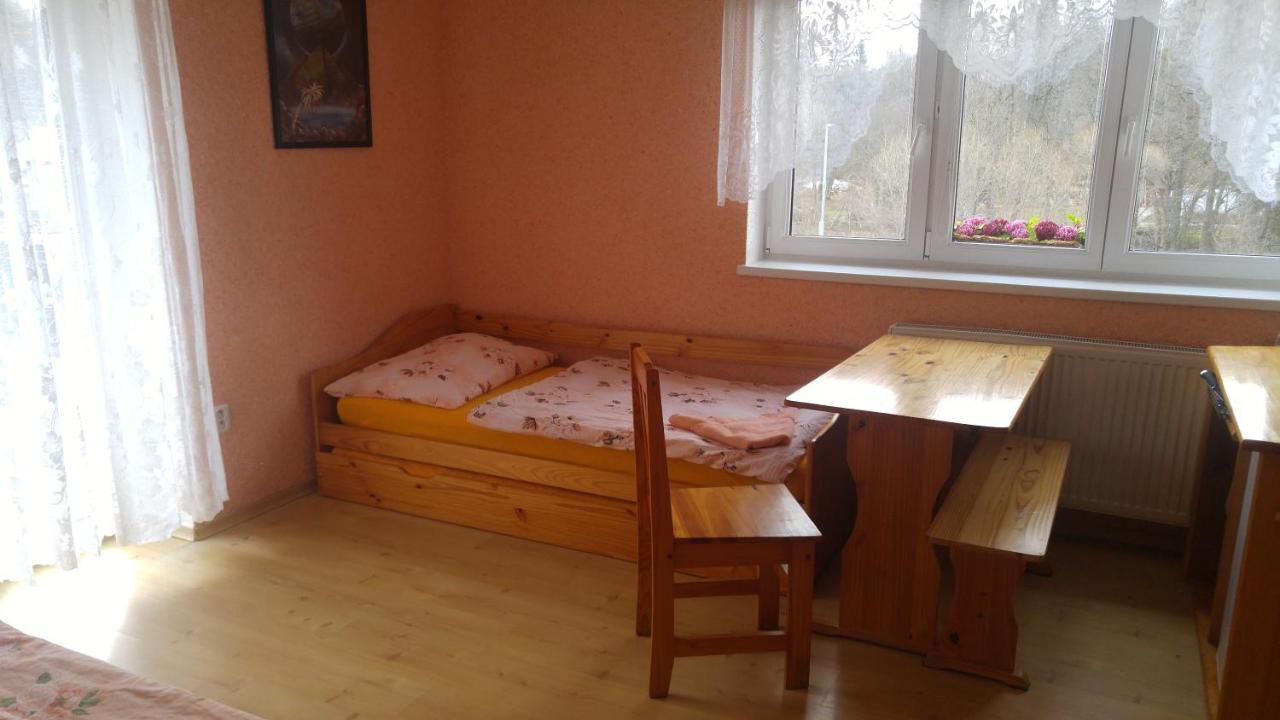 Penzion Apartmány Bečov Bečov nad Teplou Esterno foto