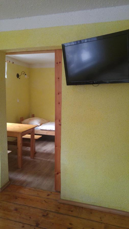 Penzion Apartmány Bečov Bečov nad Teplou Esterno foto